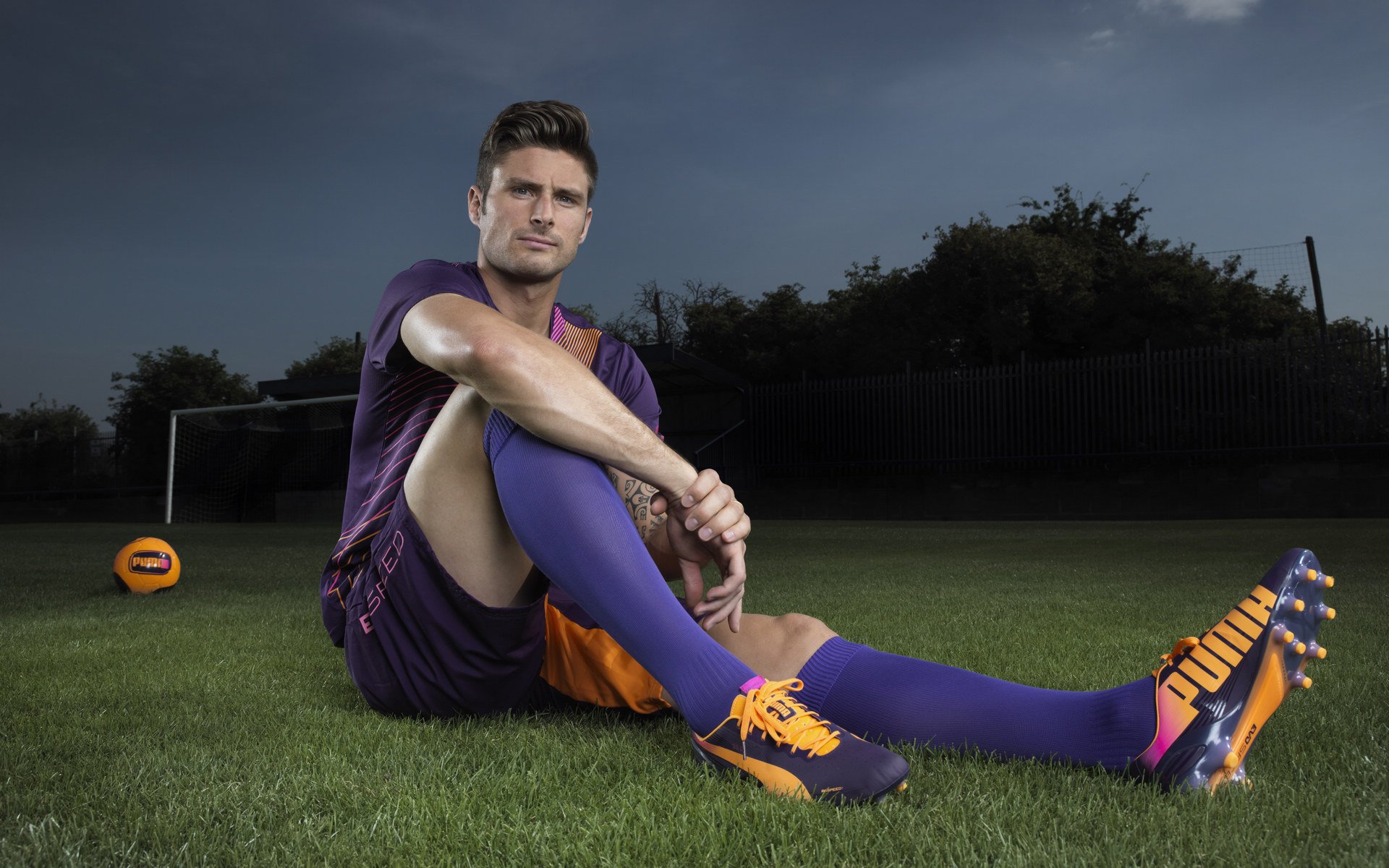 PSG中场配合不顺影响整体发挥